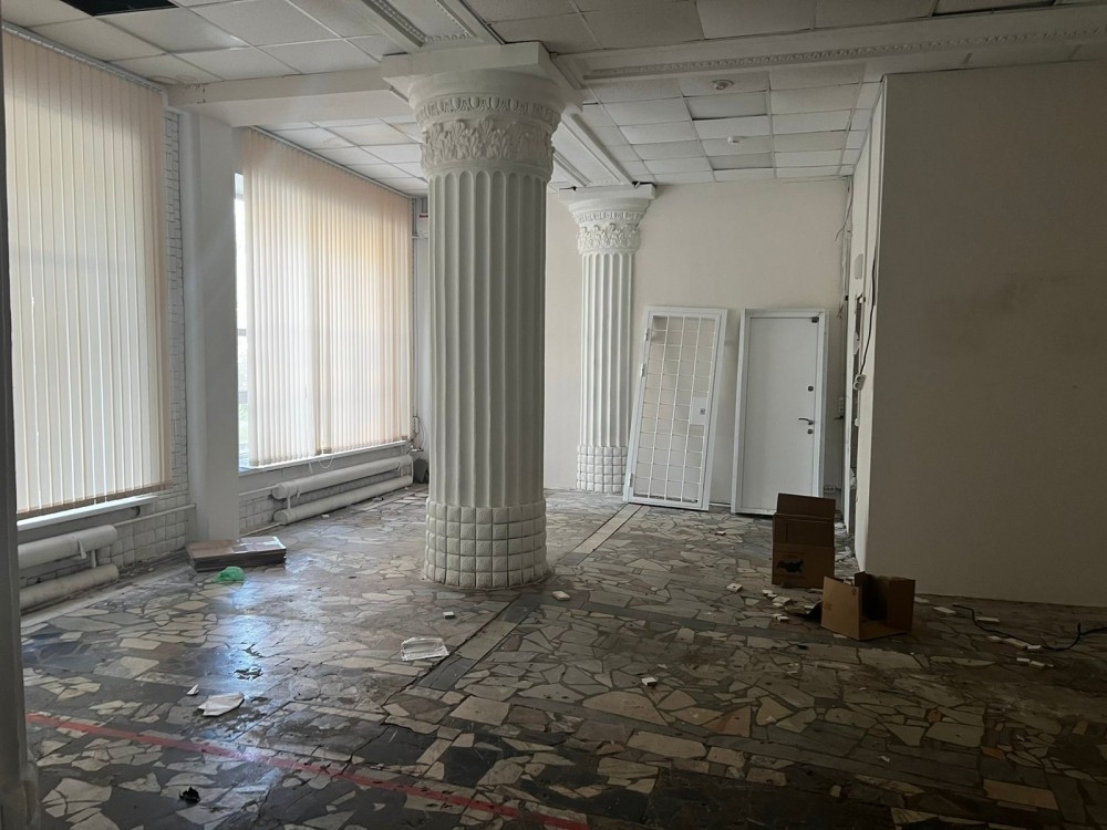 Аренда торгового помещения Жилое здание 