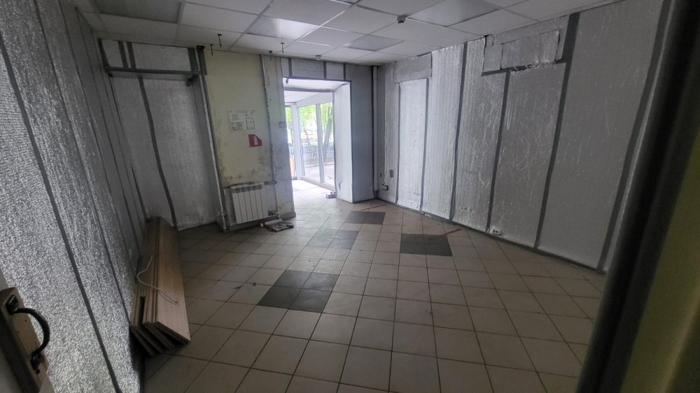 Аренда торгового помещения Жилое здание 