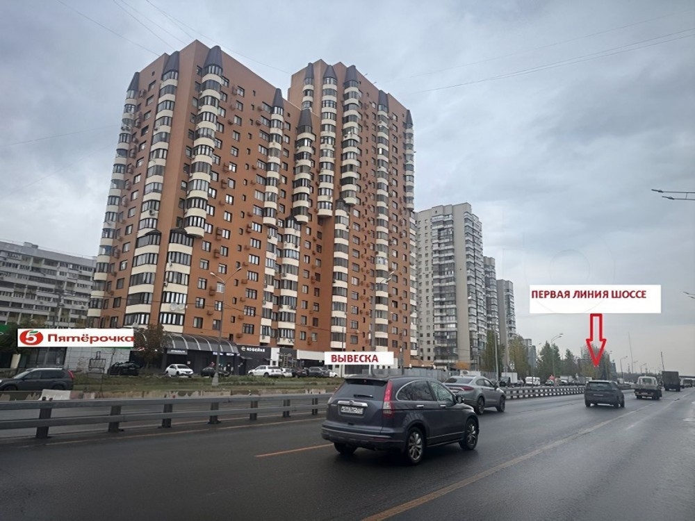 Аренда торгового помещения Жилое здание 