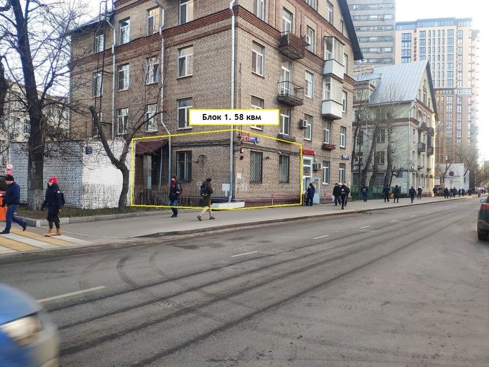 Аренда торгового помещения Жилое здание 
