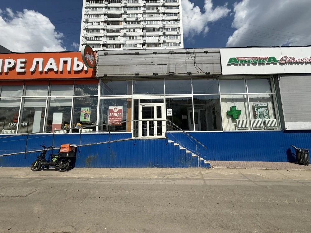 Аренда торгового помещения Жилое здание 