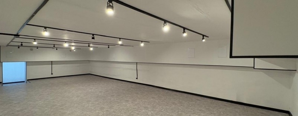 Аренда торгового помещения Жилое здание 