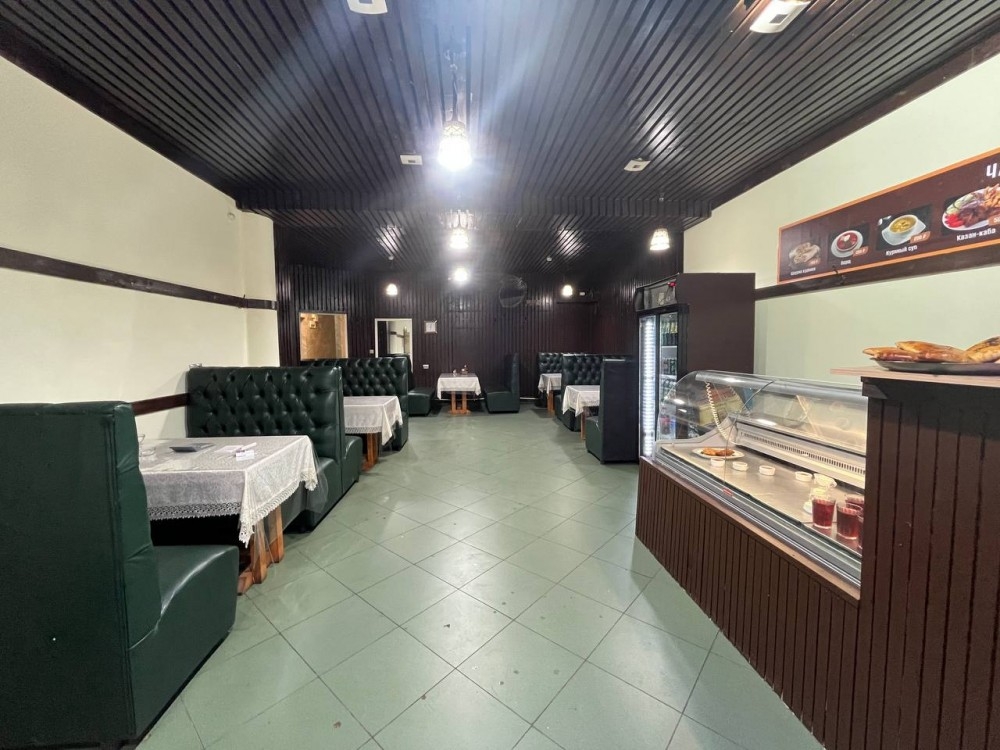 Продажа торгового помещения Жилое здание 