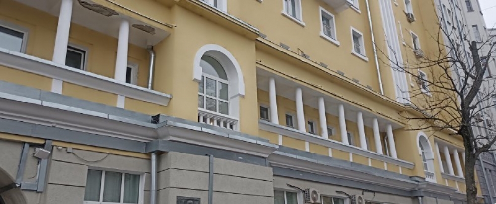 Продажа торгового помещения Жилое здание 