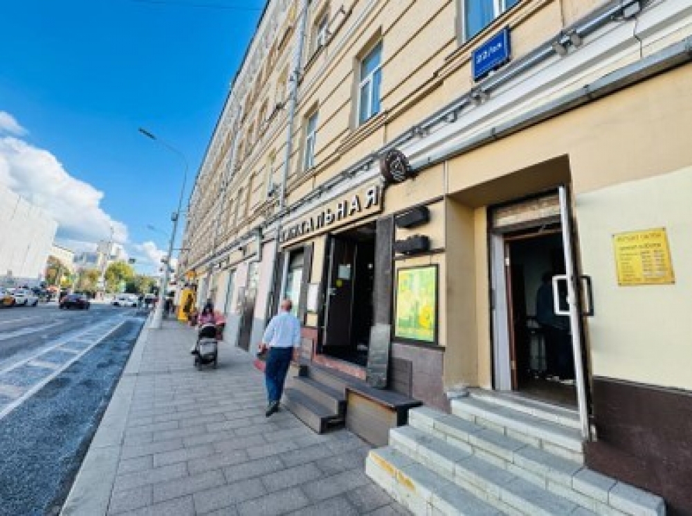 Аренда торгового помещения Жилое здание 