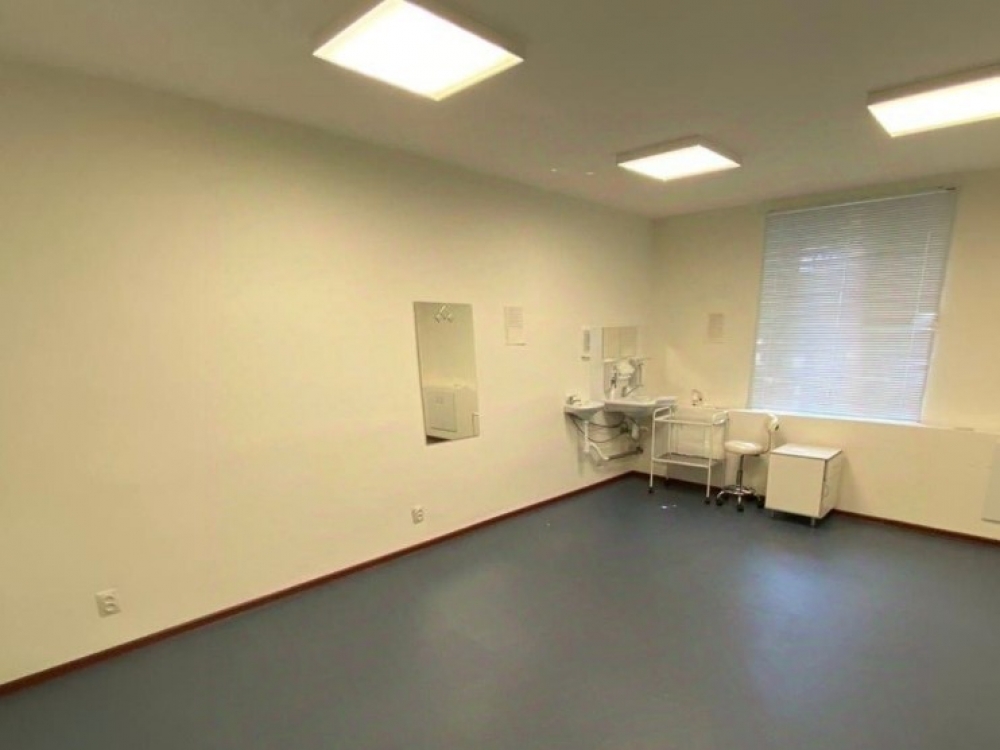 Аренда торгового помещения Жилое здание 