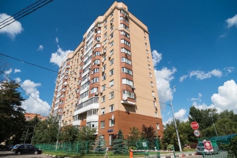 Продажа торгового помещения Жилое здание 