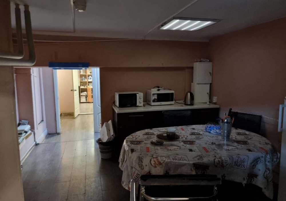 Аренда торгового помещения Жилое здание 