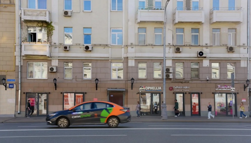 Аренда торгового помещения Жилое здание 