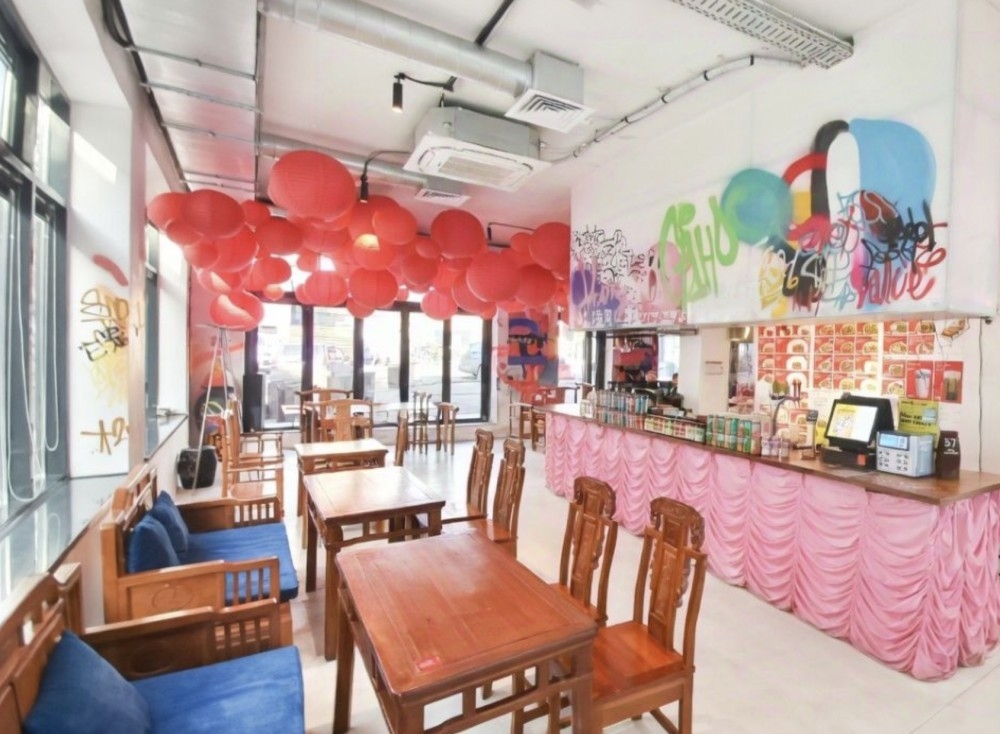 Аренда торгового помещения Административное здание 