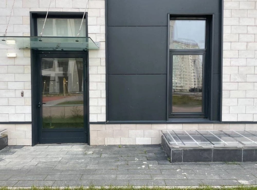 Продажа торгового помещения ЖК 