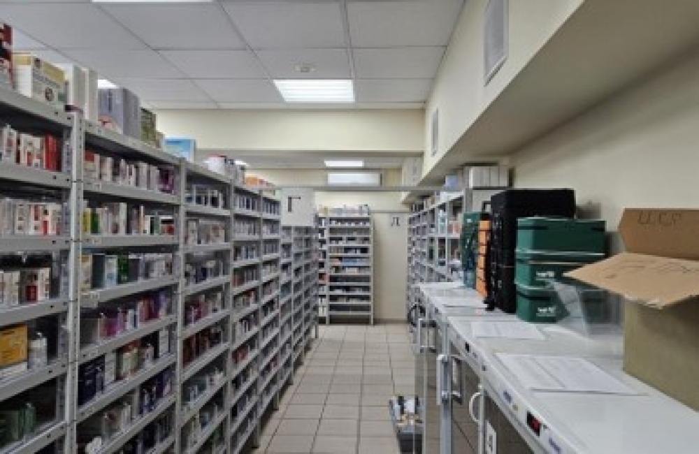 Продажа торгового помещения Жилое здание 