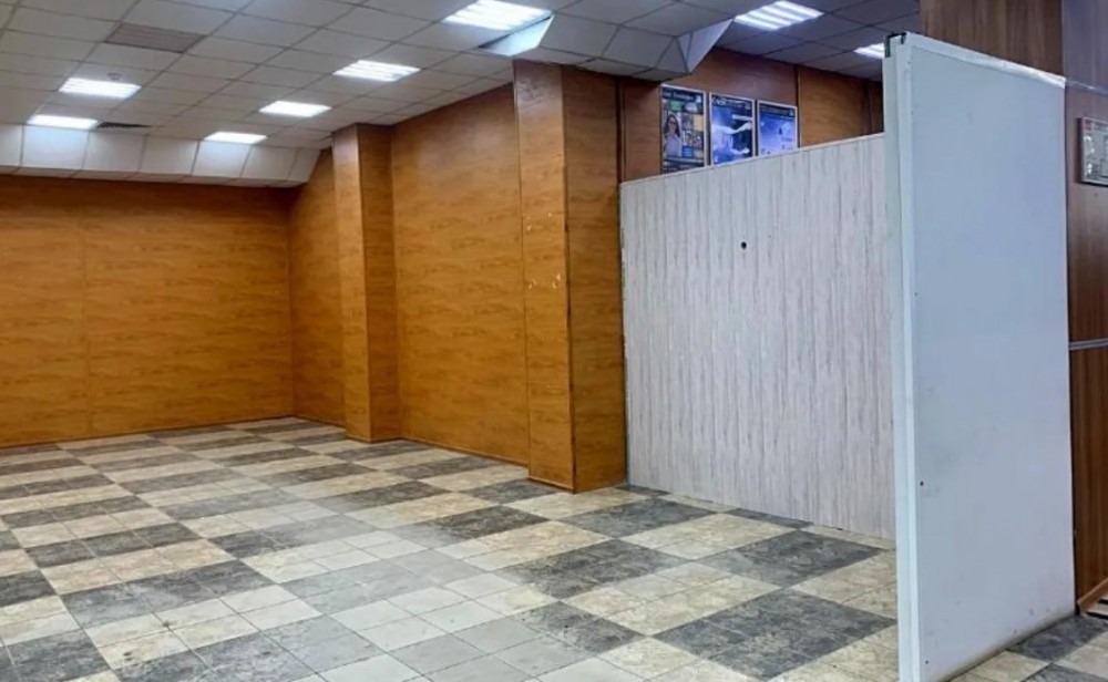 Аренда торгового помещения Жилое здание 