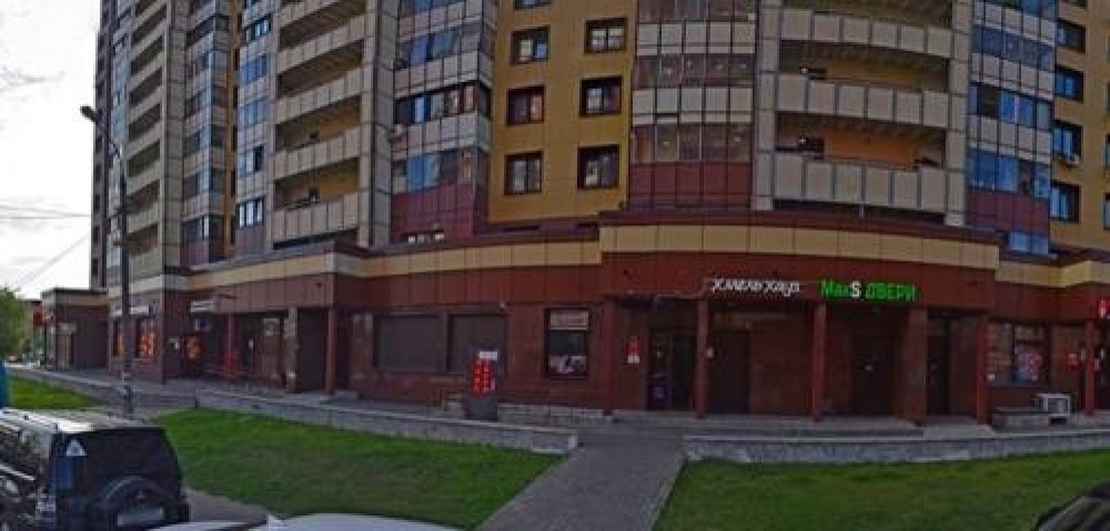 Продажа торгового помещения Жилое здание 