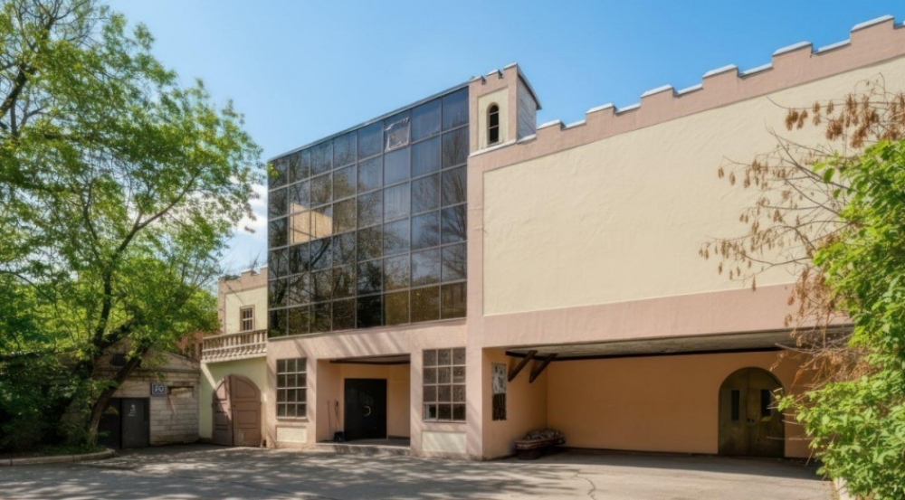 Продажа торгового помещения Особняк 