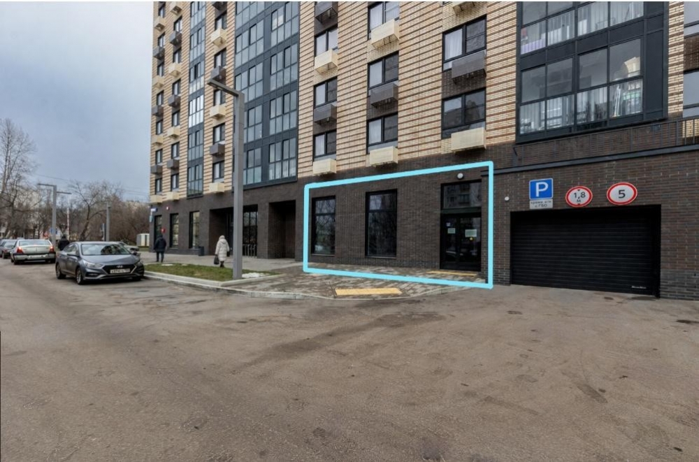 Продажа торгового помещения Жилое здание 