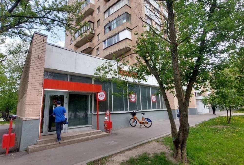 Аренда торгового помещения Жилое здание 