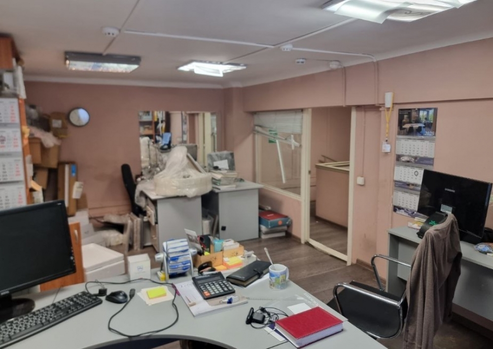 Аренда торгового помещения Жилое здание 