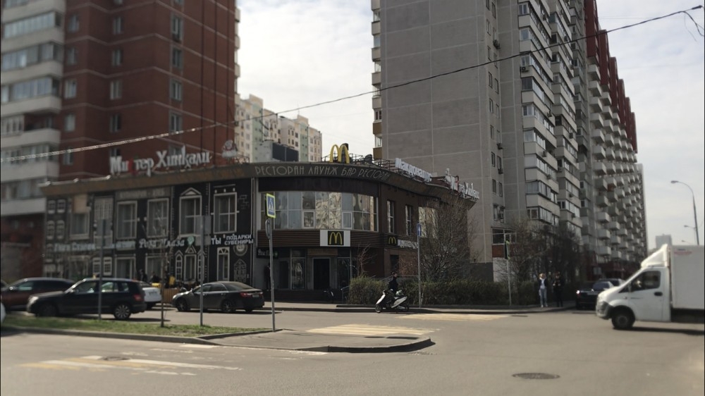 Аренда торгового помещения Жилое здание 