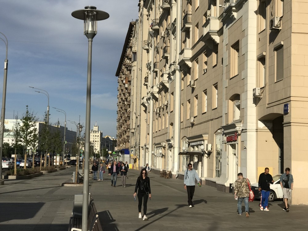 Продажа торгового помещения Жилое здание 
