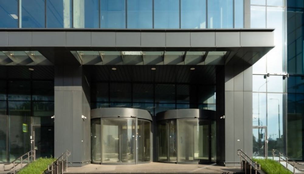 Аренда торгового помещения Бизнес-Центр 