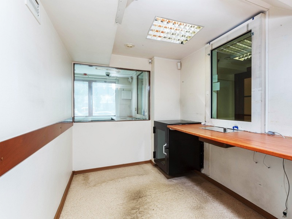 Аренда торгового помещения Офисное здание Валовая, 20