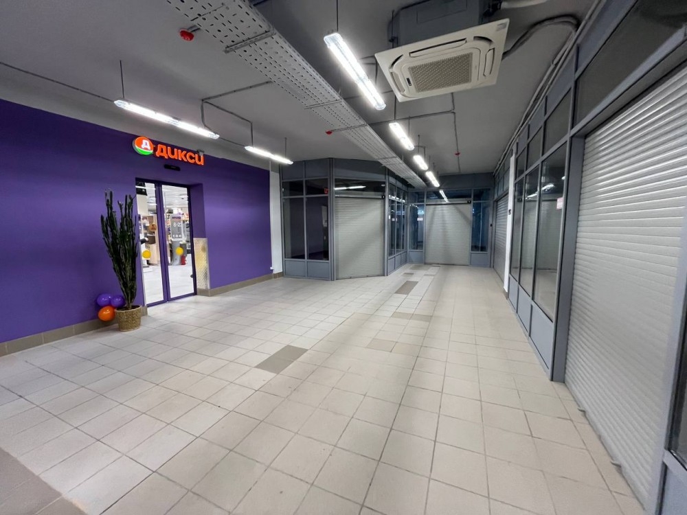 Аренда торгового помещения Жилое здание 