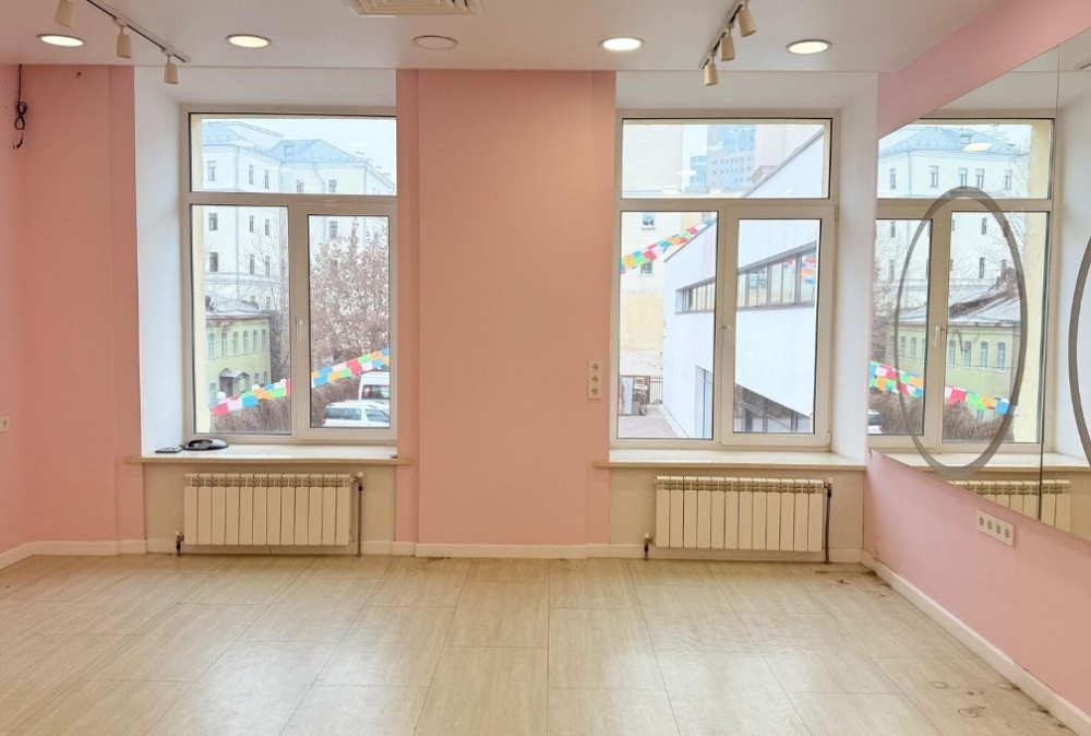 Аренда торгового помещения Особняк 