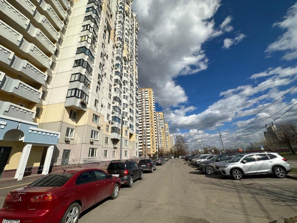 Продажа торгового помещения ЖК 