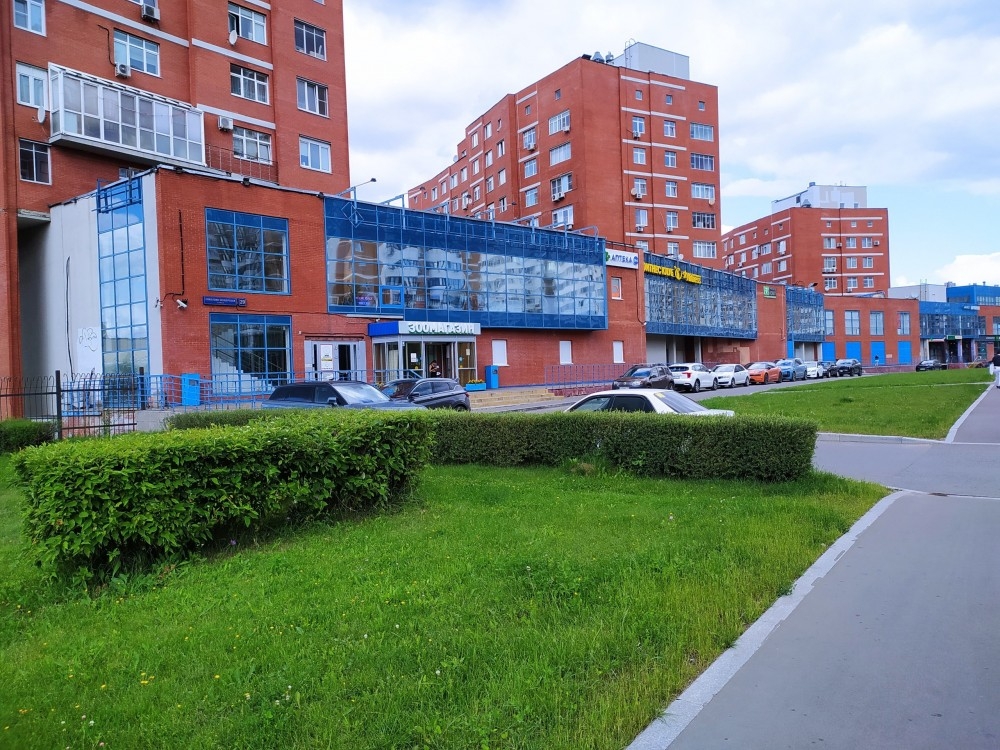 Аренда торгового помещения Жилое здание 