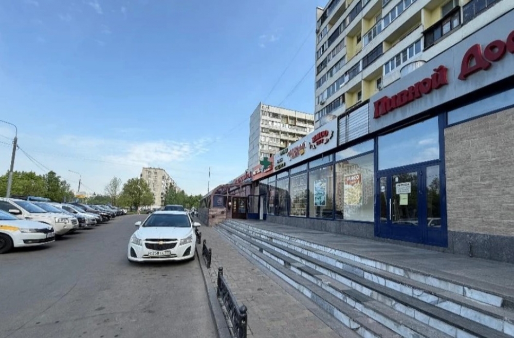 Аренда торгового помещения Жилое здание 
