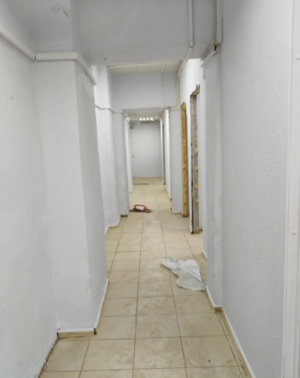 Продажа торгового помещения Жилое здание 