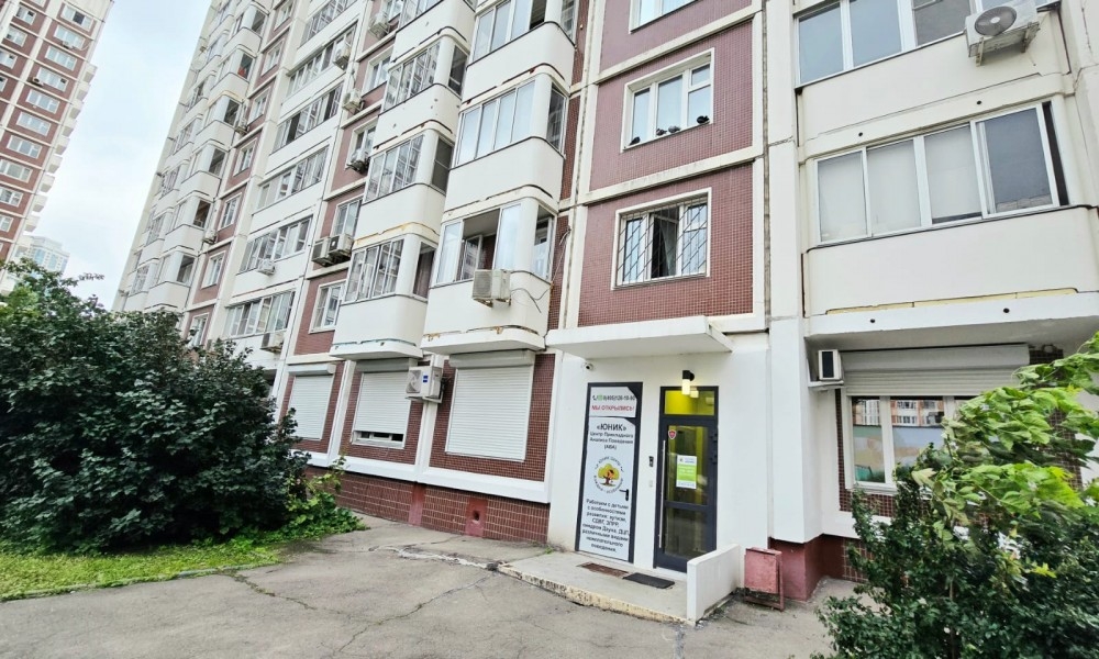 Продажа торгового помещения Обручева 22к1