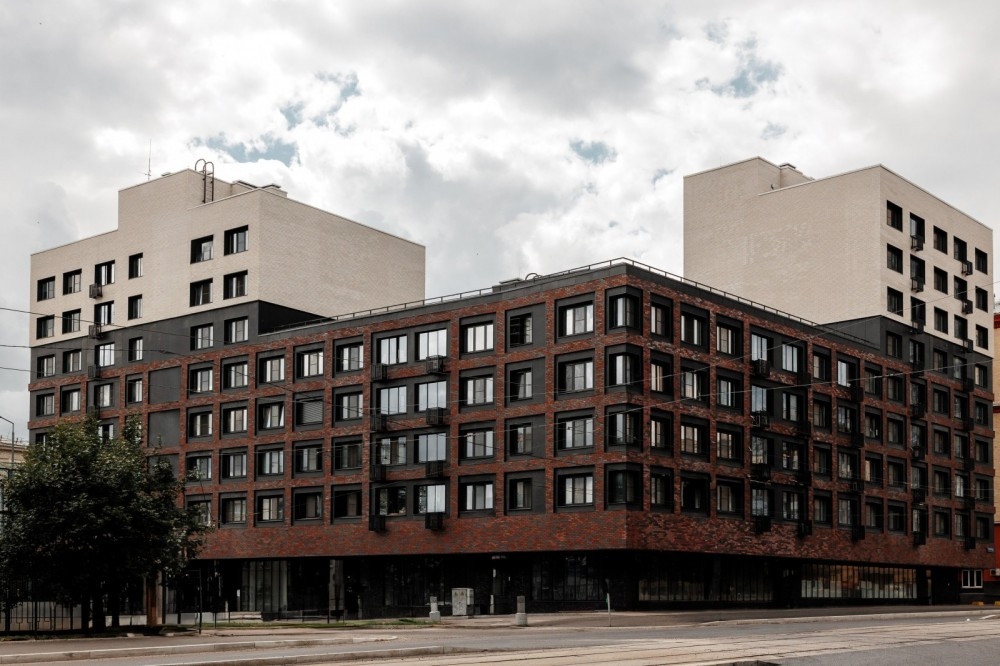 Продажа торгового помещения Жилое здание 