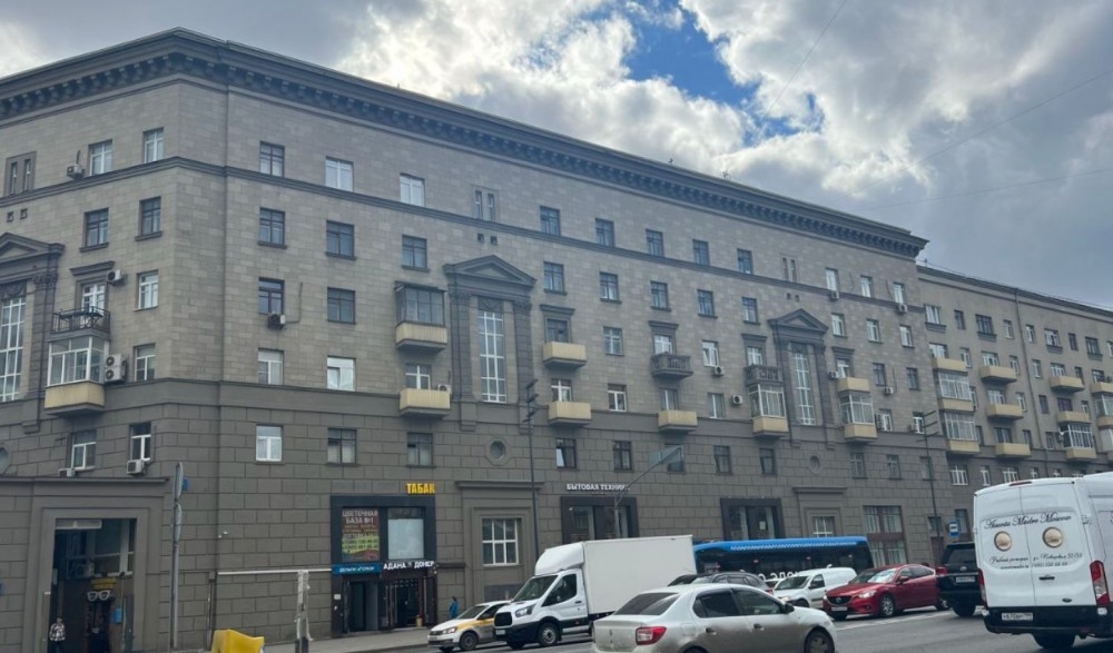 Аренда торгового помещения Жилое здание 