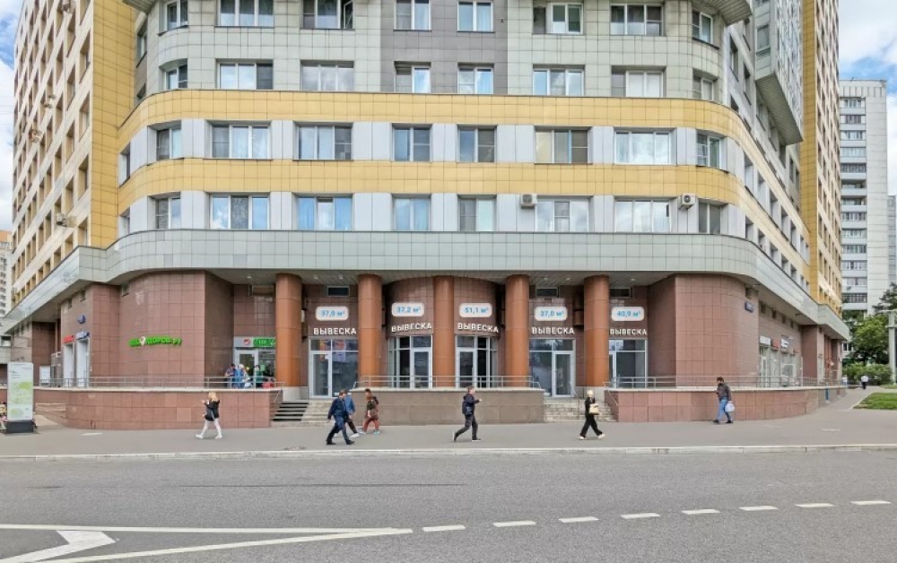 Аренда торгового помещения Жилой дом 
