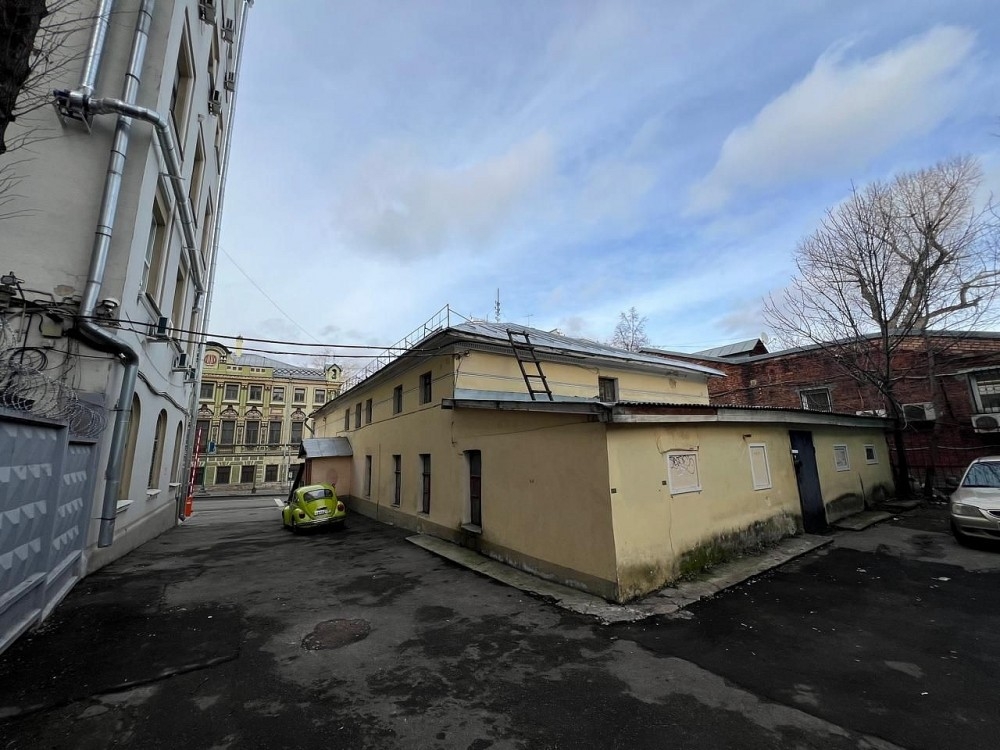 Продажа торгового помещения Особняк 