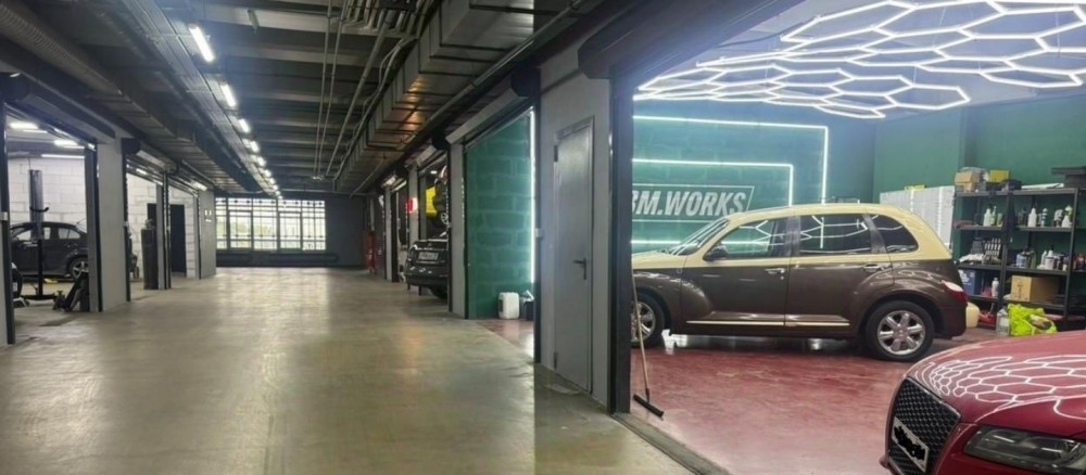 Аренда торгового помещения Бизнес-центр «Автомолл»