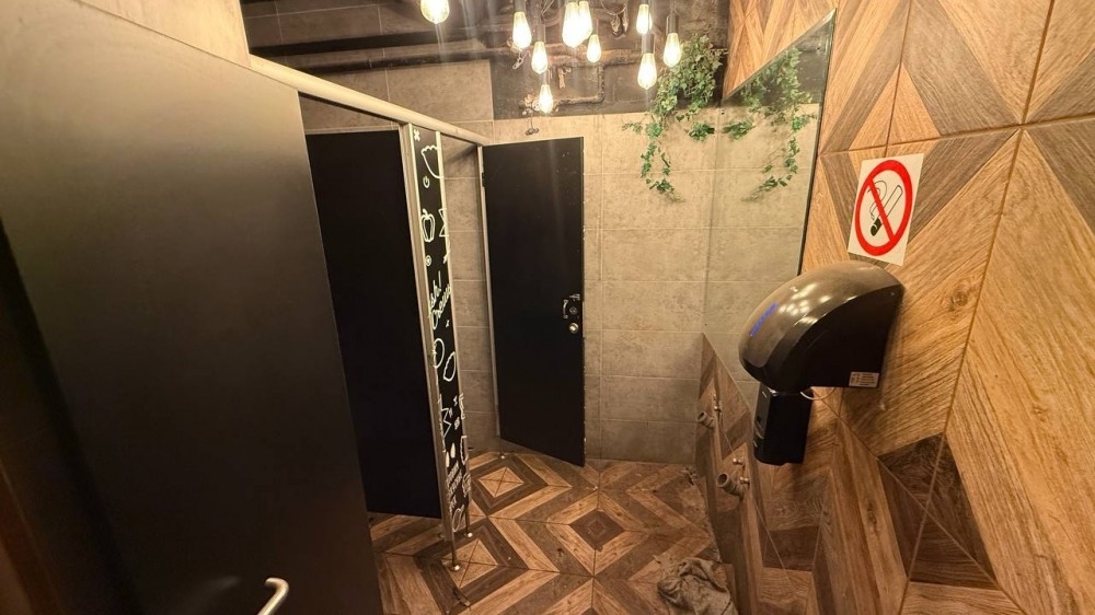 Аренда торгового помещения Жилое здание 