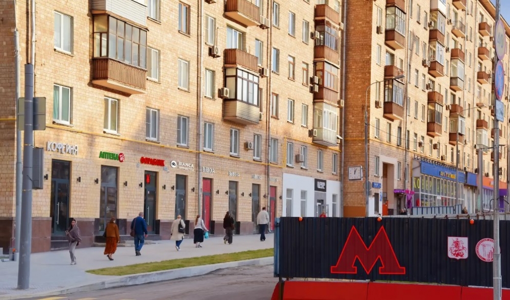 Продажа торгового помещения Жилое здание 