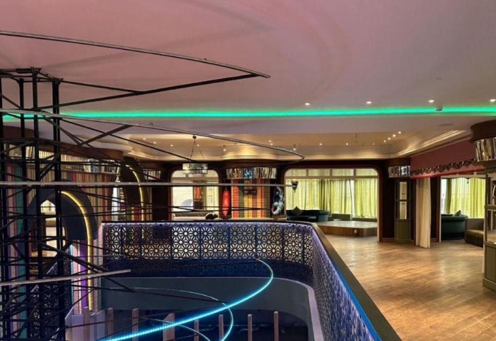 Аренда торгового помещения Жилое здание 