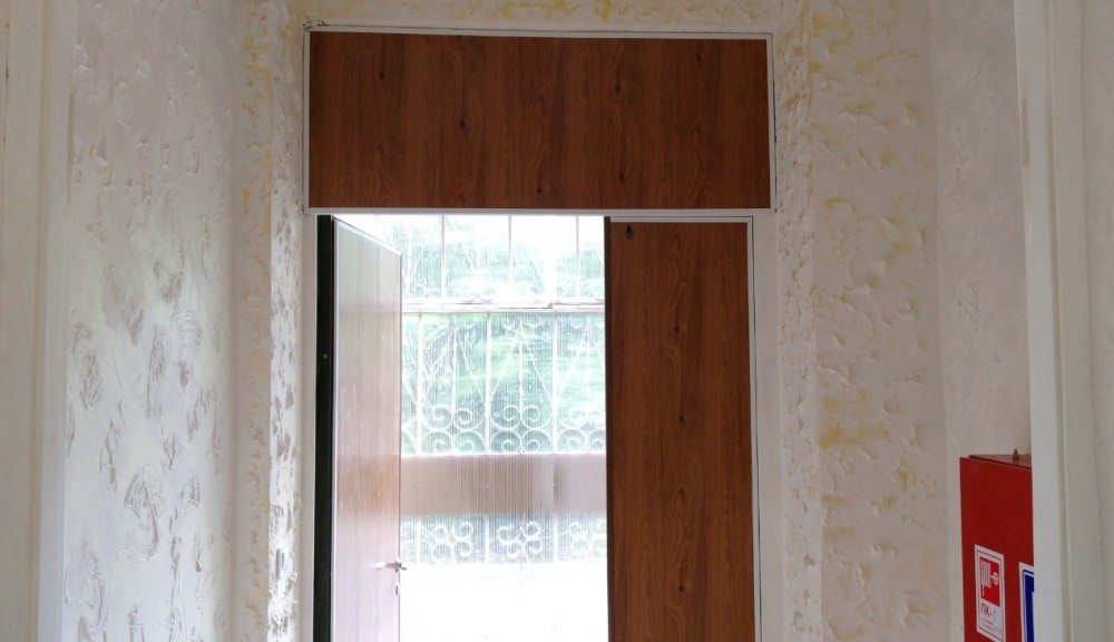 Продажа торгового помещения Жилое здание 