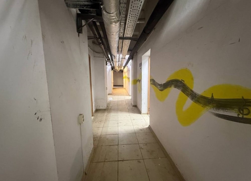 Аренда торгового помещения Жилое здание 