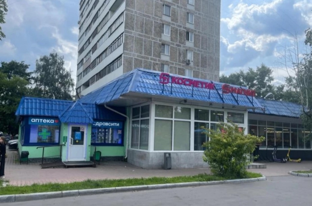 Аренда торгового помещения Жилое здание 