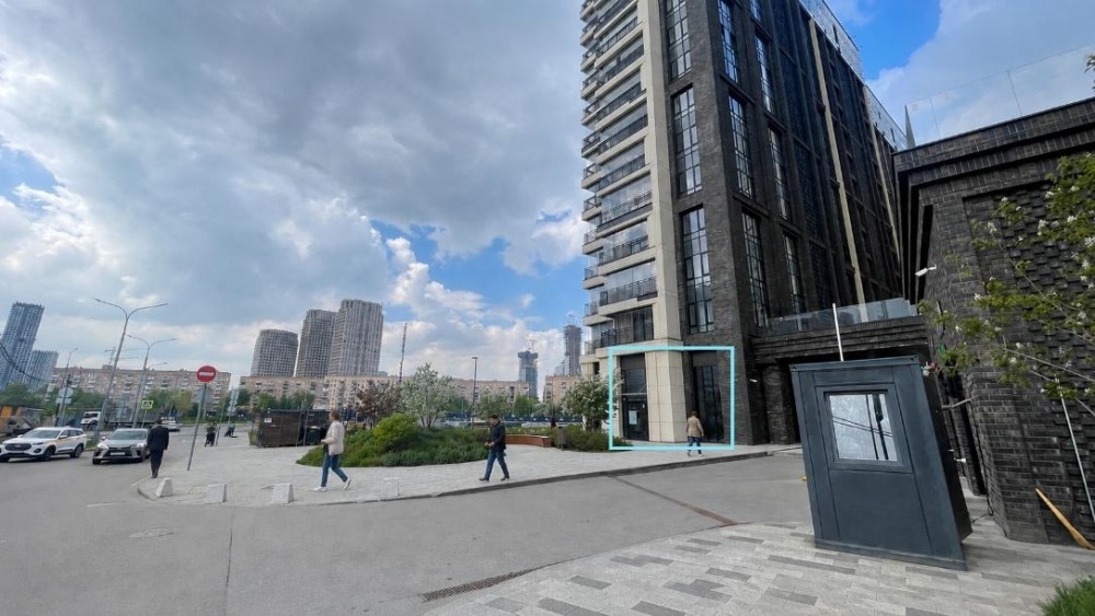 Продажа торгового помещения Жилое здание 
