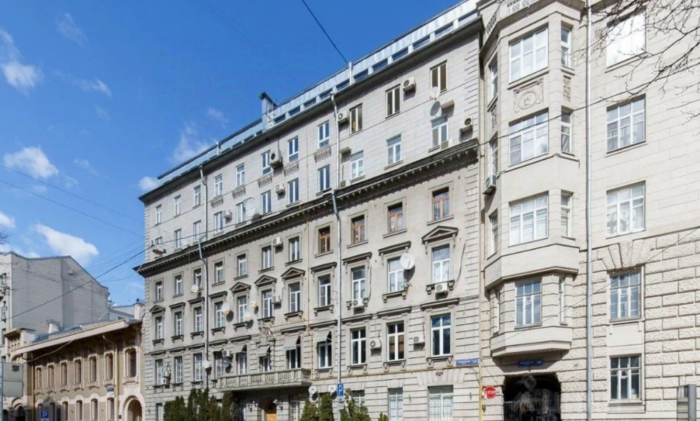 Продажа офиса Жилое здание 