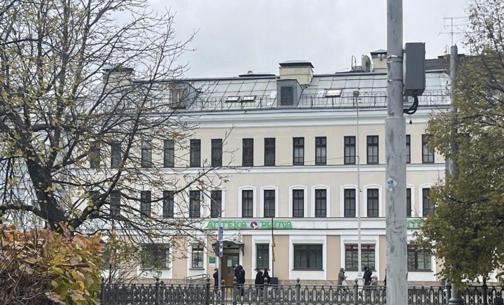 Аренда торгового помещения Жилое здание 