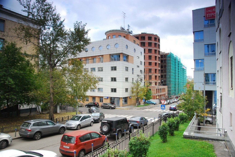 Арендный бизнес Большой Полуярославский переулок, 8