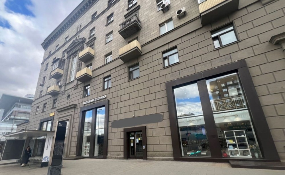 Аренда торгового помещения Жилое здание 