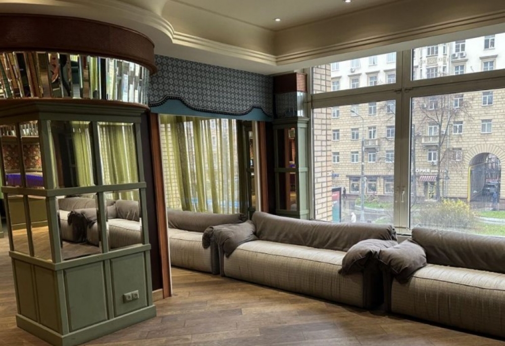 Аренда торгового помещения Жилое здание 